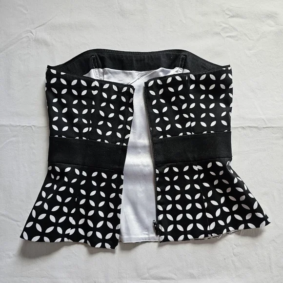 Y2k WHBM strapless feminine sexy going out corset top Size XXS - Picture 7 of 7